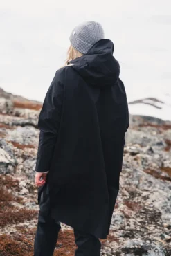 Aalesund Poncho Black
