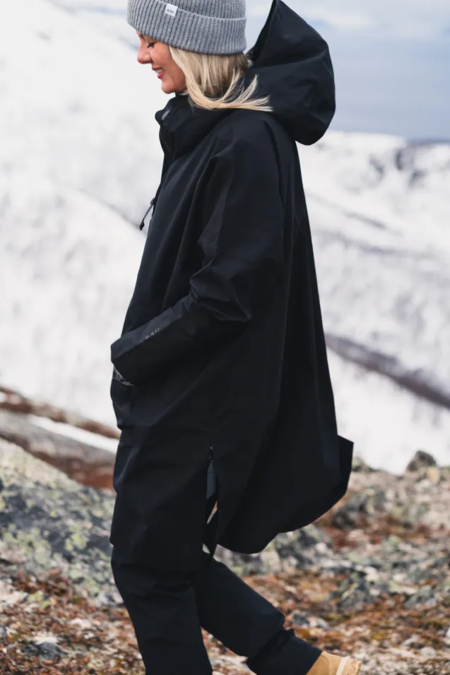Aalesund Poncho Black
