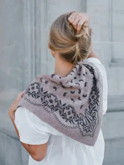 Adelina Paisley Knit Scarf Beige Melange