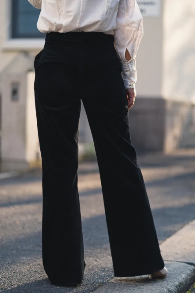 Aime Velvet Pants Black