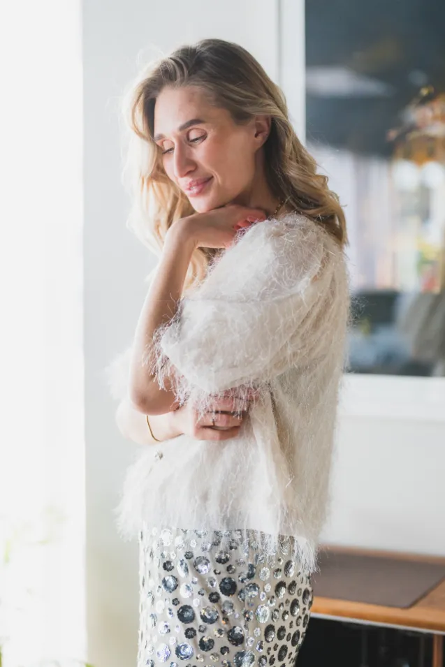Aisa Frilly Blouse Creme