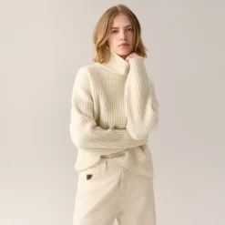 Alba Ribbed Turtleneck Ecu
