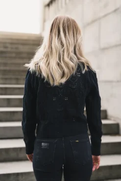 Amber Black