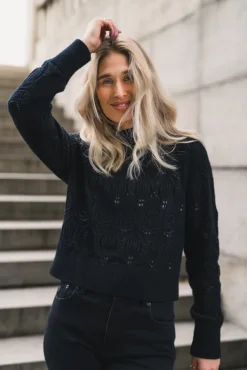 Amber Black