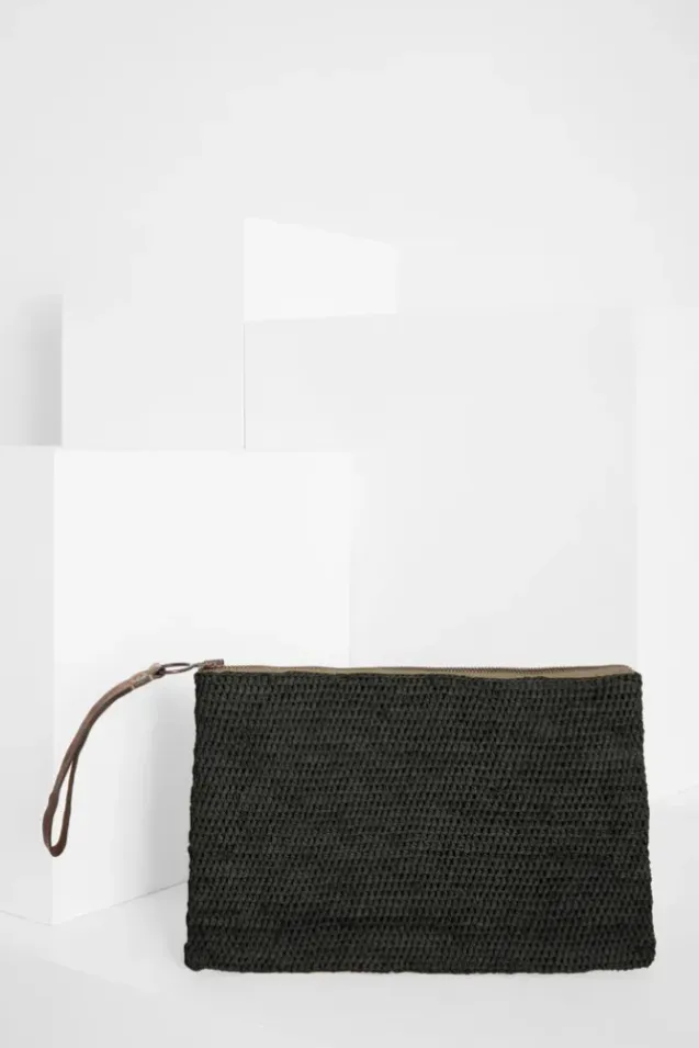 Ampy Black