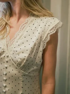 Aniella Dot Dress Creme