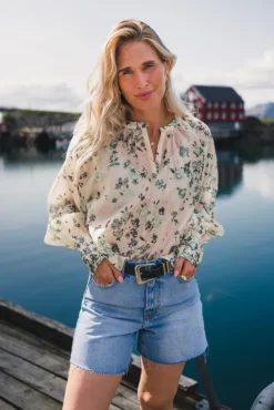 Anna Top Aop Green Tint Flower