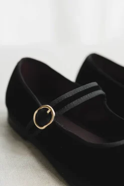 Antonia Mary Jane Velvet Negro