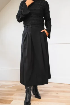 Anya Pleat Skirt Black