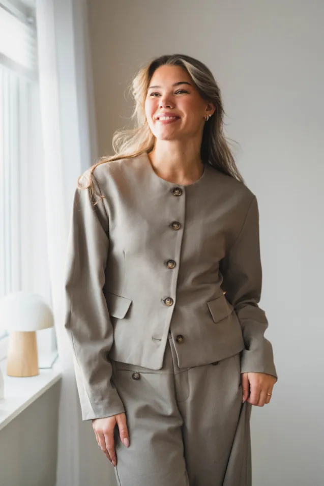 Aranti Structure Curve Jacket Warm Grey