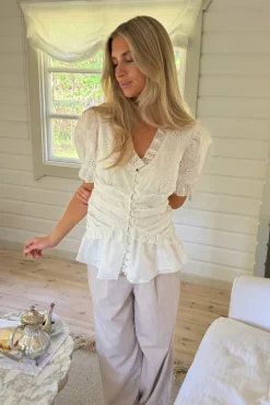 Arielic Blouse White Embroidery