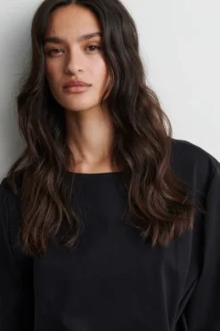 Arkai Drape Tee Black