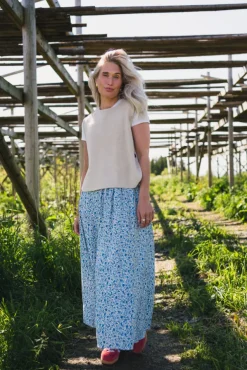 Astrid HW Skirt Q Harbor Flower