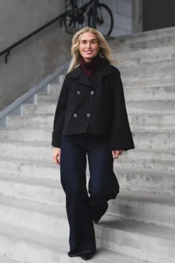 Avenue Trenchcoat Black