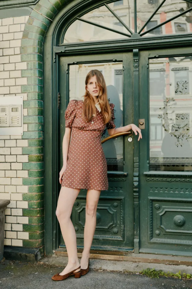 Beauty Dots Brown