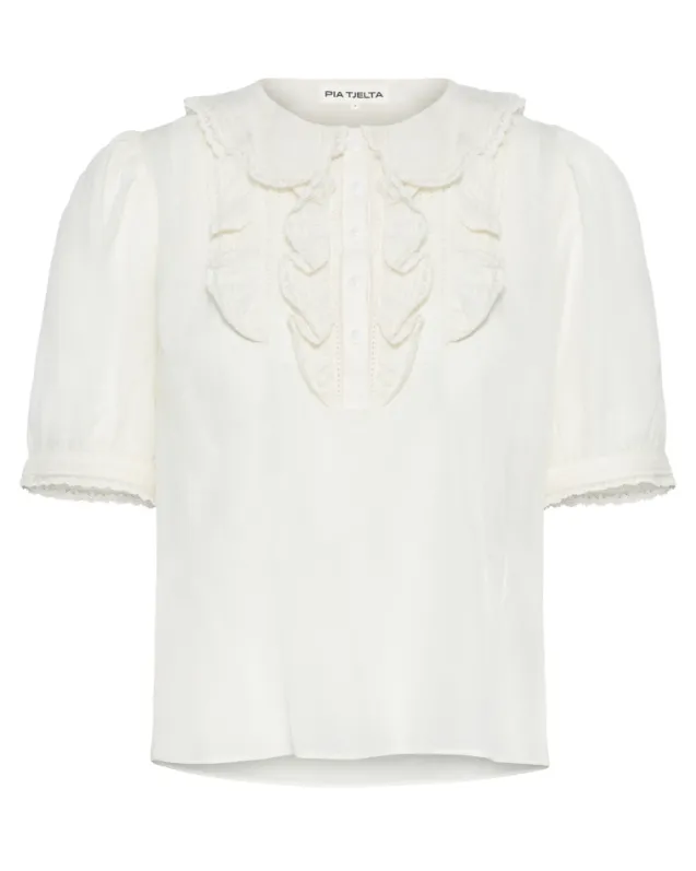 Bergljot White