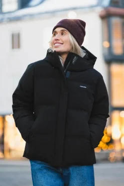 Besseggen Light Short Black