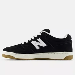 480 Black/White