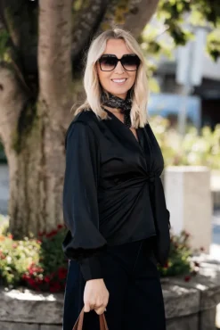 Blair Blouse Semi Rich Black