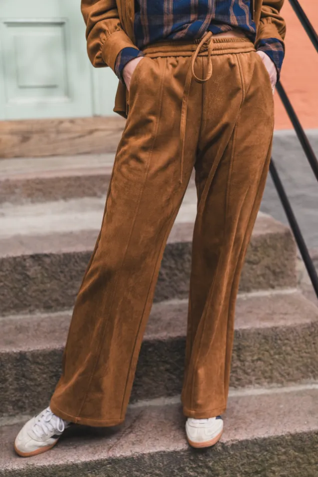 Bobbie Pull On Pant Suntan