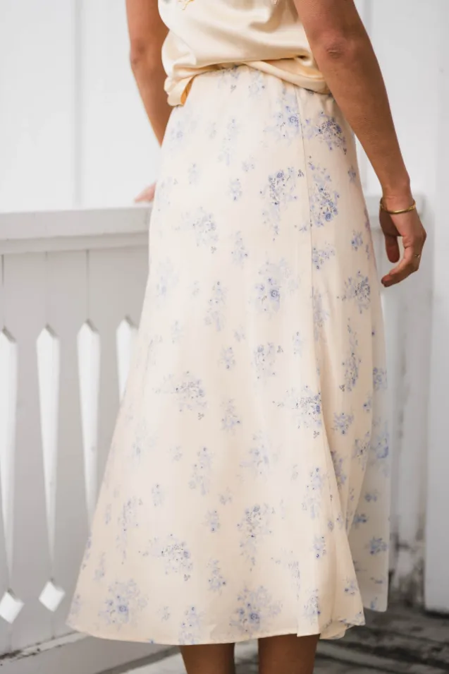 Bovary Delicate Flower Skirt Creme