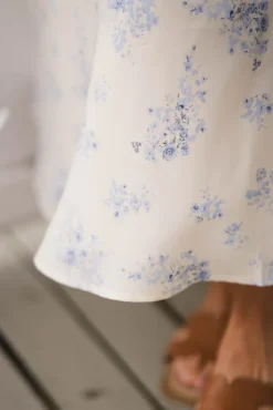 Bovary Delicate Flower Skirt Creme