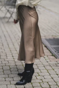 Bovary Skirt Dark Taupe