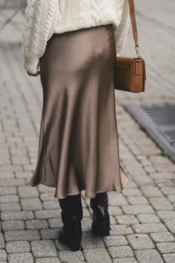 Bovary Skirt Dark Taupe