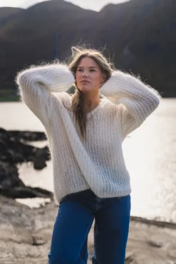 Boxy Mohair V-Neck Ecru