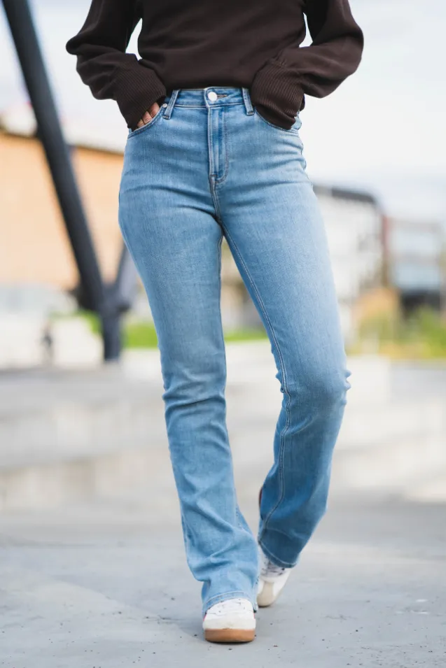 Breese Boot Mid Shine