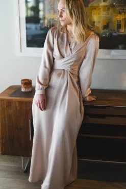 Bretti Heavy Sateen Dress Champagne