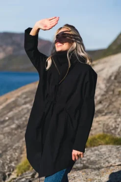 Bris Poncho New Black