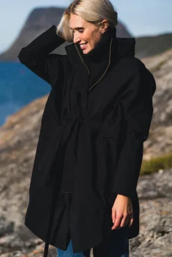 Bris Poncho New Black