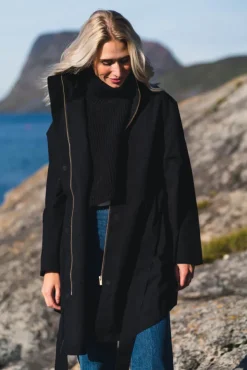 Bris Poncho New Black