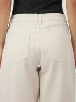 Camea HW Barrel Ankle Jeans Pristine