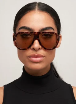 Cameron Tort/Brown