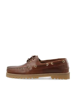 Capri Boat Shoe Pull Up Leather Brown