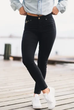 Celia Lea Soft Colour Black