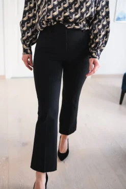 Clara Crop 285 Black Glow