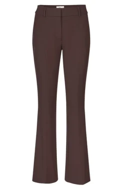 Clara 053 Deep Garnet Regular