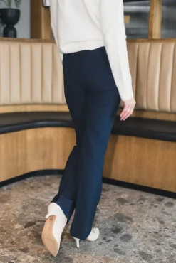 Clara 285 Navy Regular