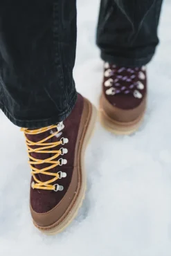 Core Cap Suede Cognac Wine