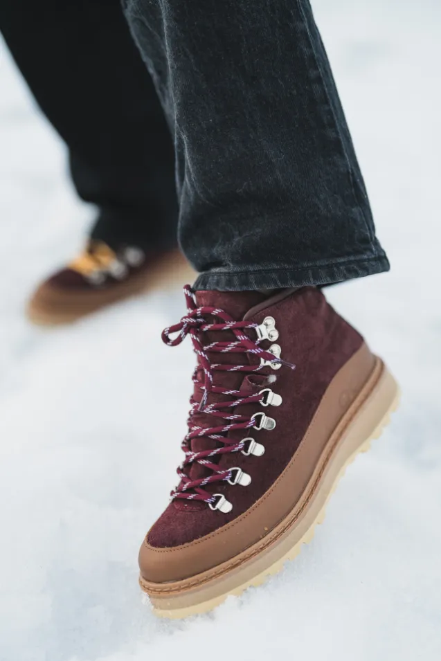 Core Cap Suede Cognac Wine