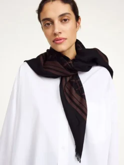 Cornelis Wool Scarf Dark Chokolate