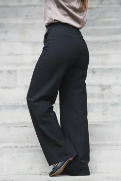 Dena 285 Black Glow Long