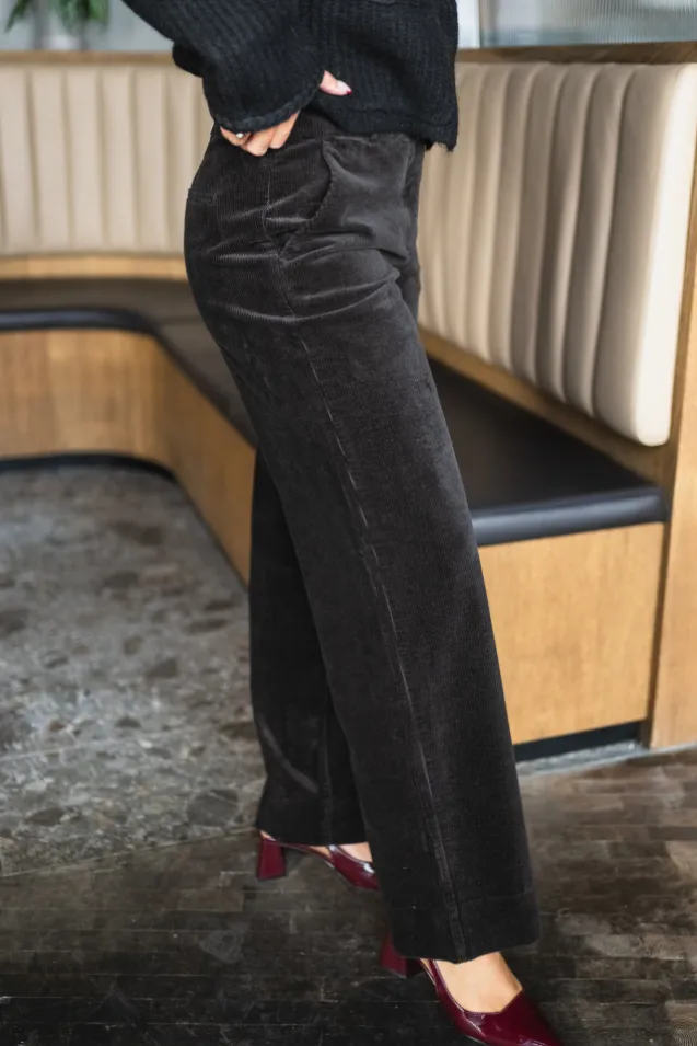 Dena 837 Dark Coffee Corduroy Regular