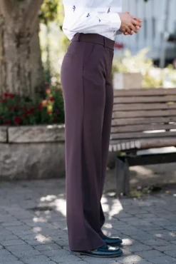 Dena 053 Deep Garnet Long