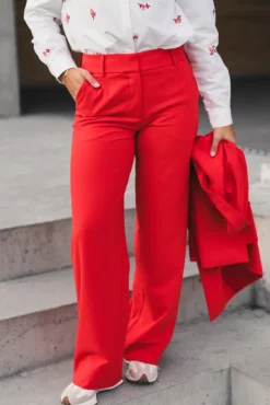 Dena 285 Poppy Red Regular