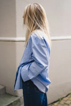 Derris Shirt Blue Iris Stripe Small