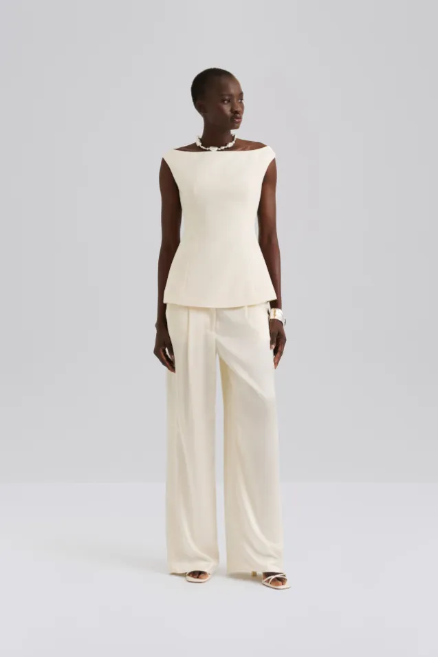 Diora Half Off Shoulder Top Vanilla